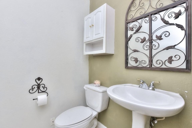 2435 Candle Ridge Trl, Georgetown, TX 78626 - bathroom with toilet and a sink