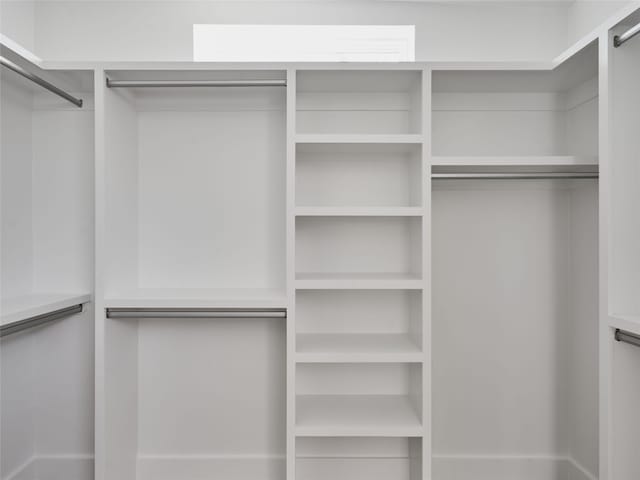 7516 Northcrest Blvd Unit B, Austin, TX 78752 - view of walk in closet