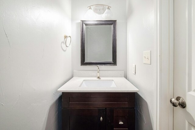 1704 W Ave Unit 108, Austin, TX 78701 - bathroom featuring vanity
