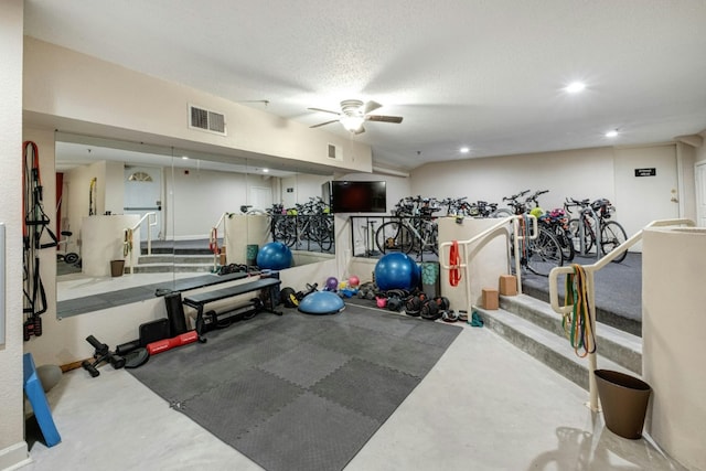 1704 W Ave Unit 108, Austin, TX 78701 - exercise room with a ceiling fan