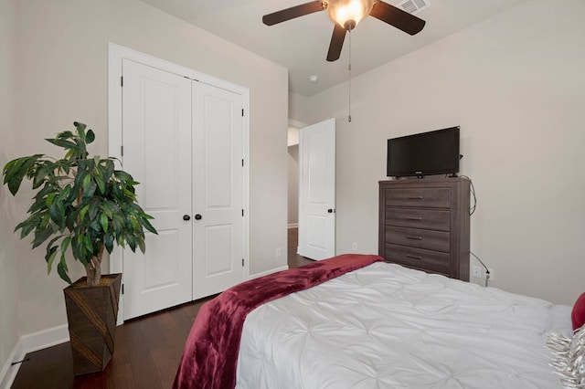 2429 Carretera Dr, Leander, TX 78641 - bedroom featuring wood finished floors, a closet, ceiling fan, and baseboards