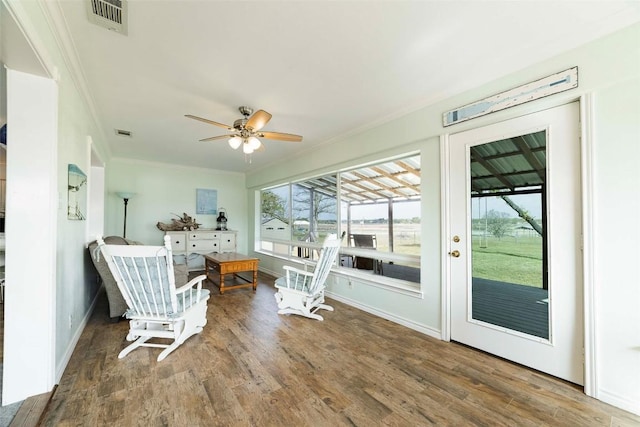 658 Golden Beach Dr, Buchanan Dam, TX 78609 - sunroom / solarium featuring visible vents