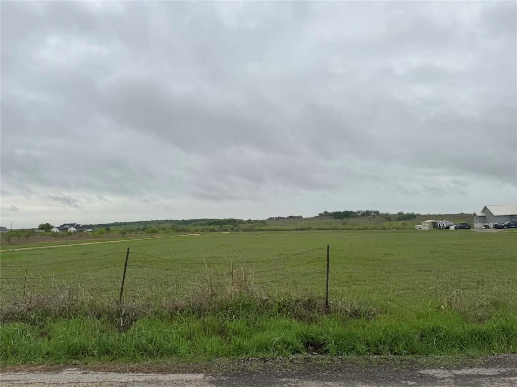 109 Black Ankle Rd, Lockhart, TX 78644 - photo 2