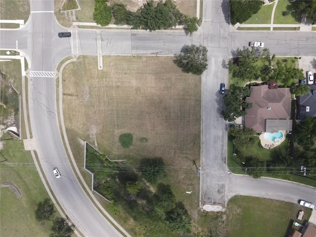 3949 Pinehurst Dr, Taylor, TX 76574