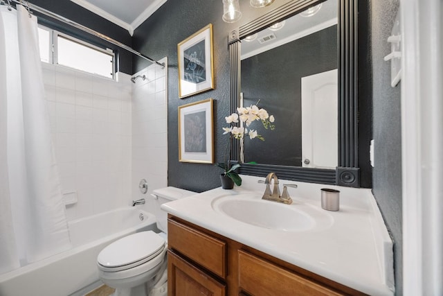 105 Wimberley St, Hutto, TX 78634 - full bath featuring a textured wall, crown molding, shower / bath combo with shower curtain, vanity, and toilet