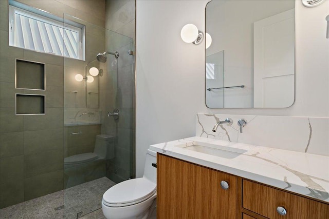 13400 Paisano Trl, Austin, TX 78737 - full bath featuring toilet, walk in shower, and vanity