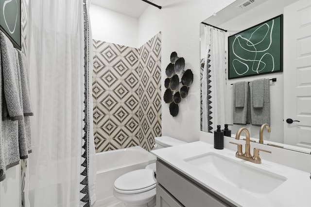 2705 Sage Ranch Dr Unit 32, Leander, TX 78641 - full bathroom featuring toilet, vanity, and shower / tub combo
