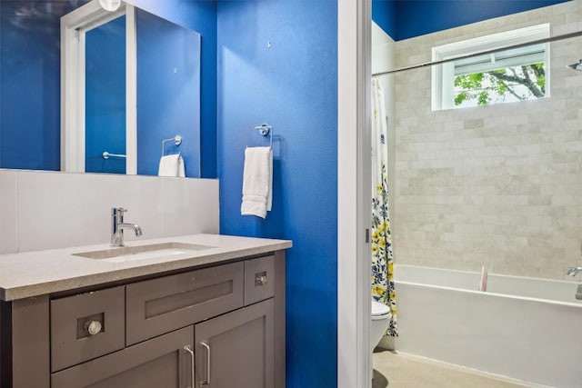 1506 Payne Ave Unit A, Austin, TX 78757 - full bathroom with toilet, vanity, and shower / tub combo with curtain