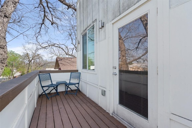 2514 E 4th St Unit A, Austin, TX 78702 - view of wooden deck
