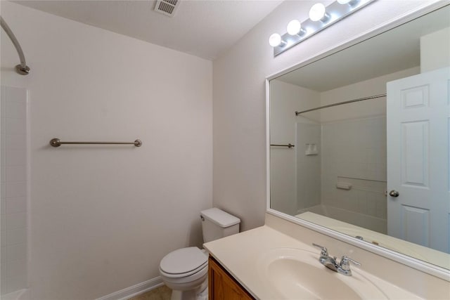 full bath with visible vents, baseboards, toilet, vanity, and shower / tub combination