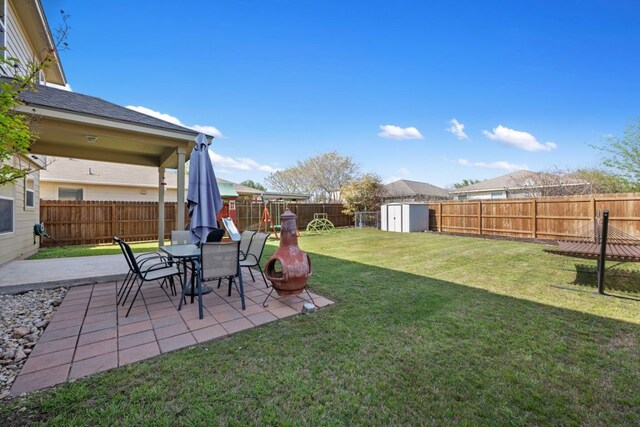 2125 Conner Dr, New Braunfels, TX 78130 - view of yard with a patio