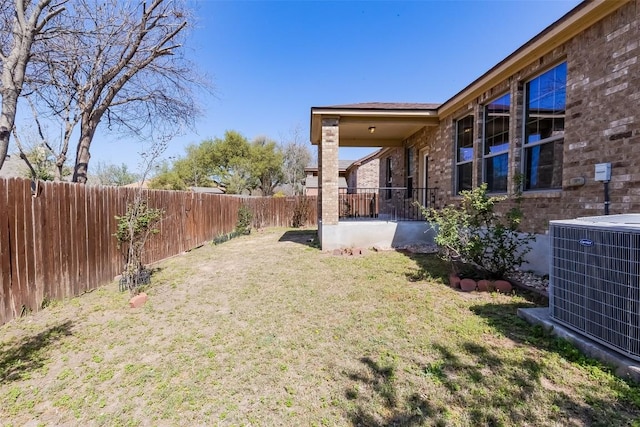 868 Water Hyacinth Loop, Leander, TX 78641 - view of fenced backyard