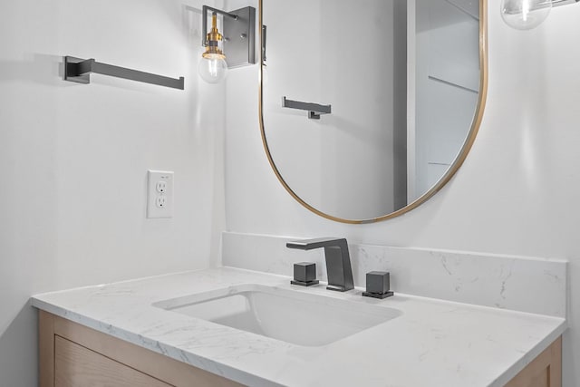 2450 Wickersham Ln Unit 2021, Austin, TX 78741 - bathroom featuring vanity