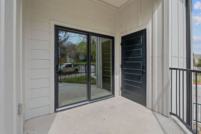 2450 Wickersham Ln Unit 2021, Austin, TX 78741 - view of property entrance