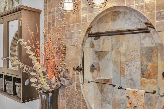 9831 Briar Ridge Dr, Austin, TX 78748 - detailed view of a stall shower