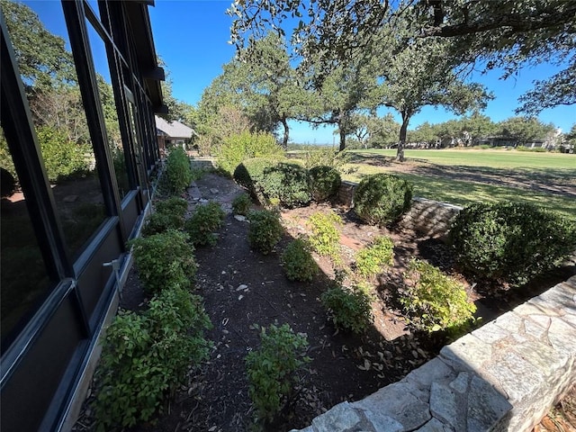 712 Rolling Green Dr, Lakeway, TX 78734 - view of yard