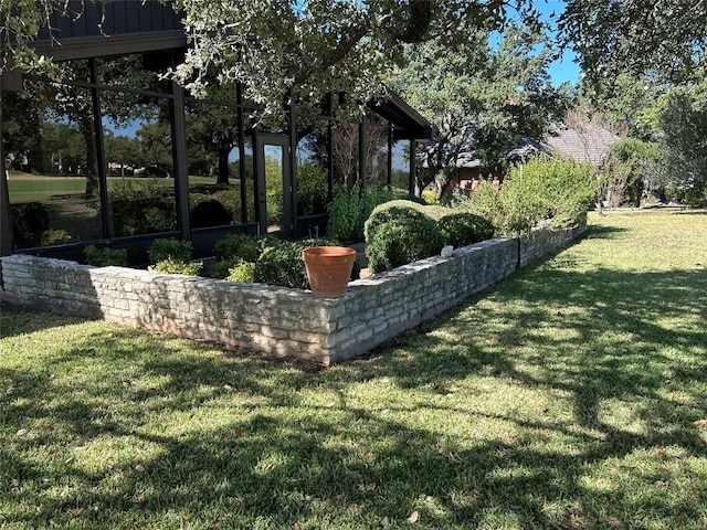 712 Rolling Green Dr, Lakeway, TX 78734 - view of yard