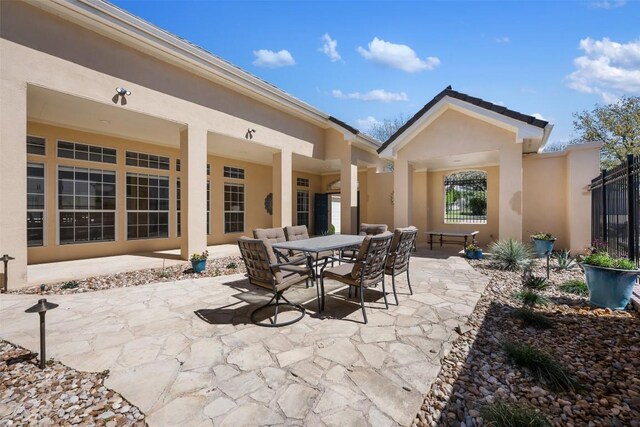6 Radnor Dr, Austin, TX 78738 - view of patio / terrace with outdoor dining space