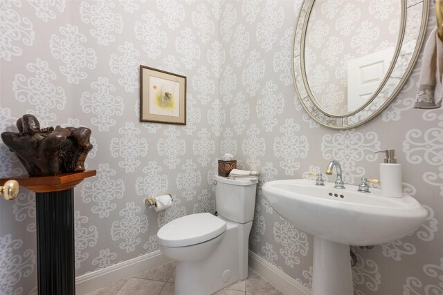 6 Radnor Dr, Austin, TX 78738 - half bath with baseboards, toilet, wallpapered walls, and tile patterned floors