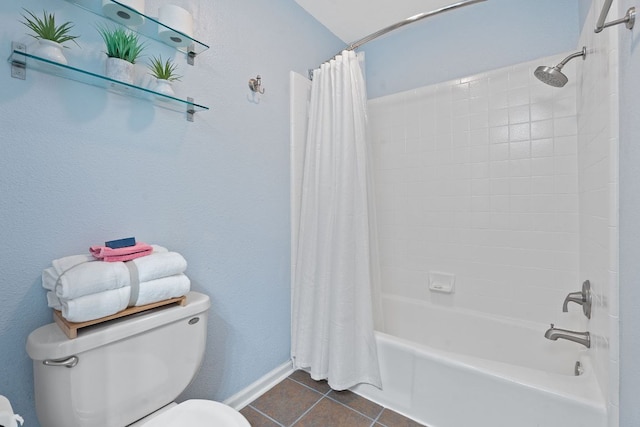 1101 Hollow Creek Dr Unit 2203, Austin, TX 78704 - full bath featuring toilet, tile patterned floors, shower / bath combination with curtain, and baseboards