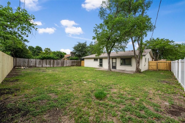 8313 Renton Dr, Austin, TX 78757 - view of yard with a fenced backyard