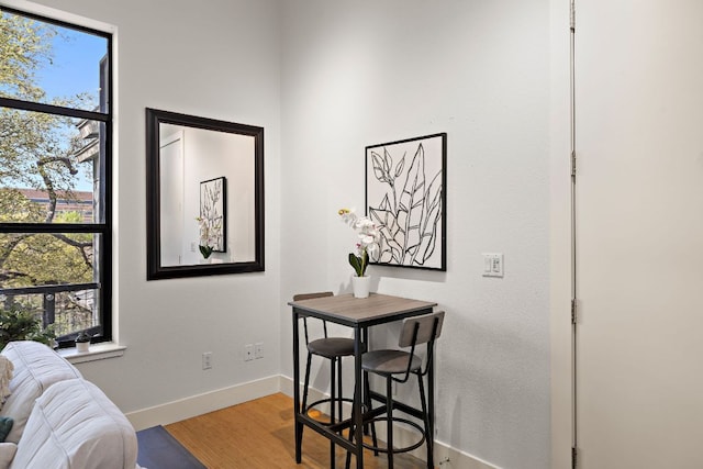 907 Duncan Ln Unit 302, Austin, TX 78705 - photo 4