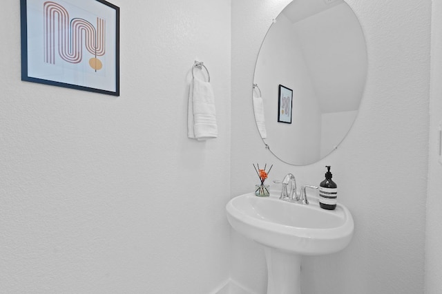 5911 Rubicon Run, Austin, TX 78745 - view of bathroom