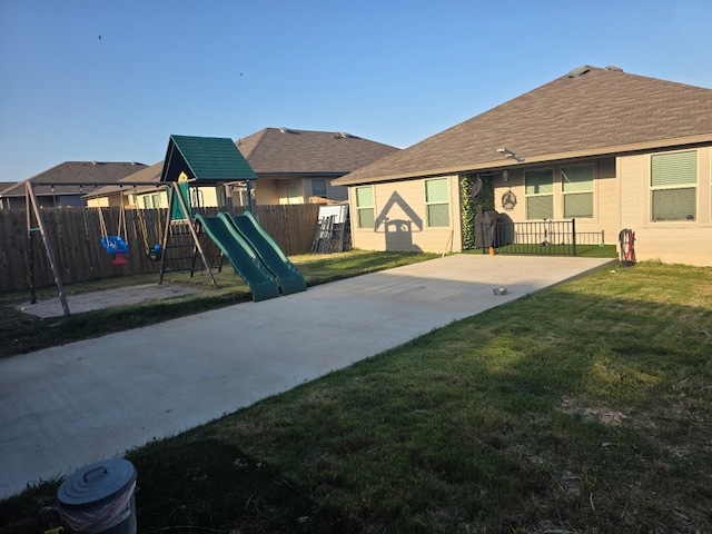 1124 Velvet Ct, Troy, TX 76579 - back of property featuring a playground