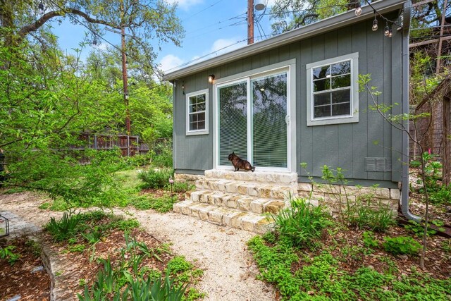 2007 Alameda Dr, Austin, TX 78704 - view of outbuilding with entry steps