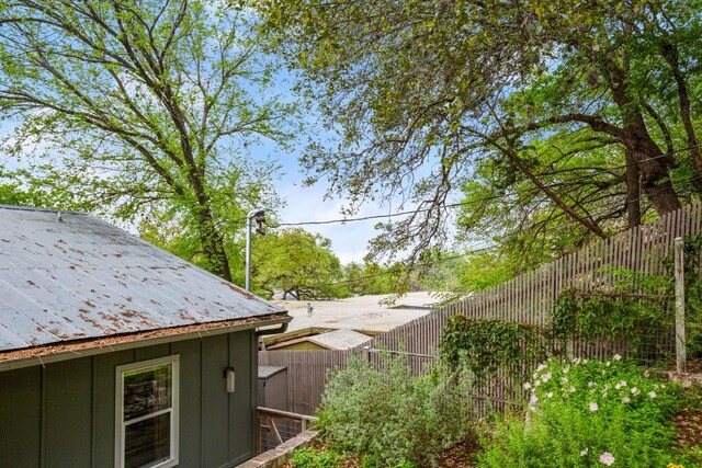 2007 Alameda Dr, Austin, TX 78704 - view of fenced backyard