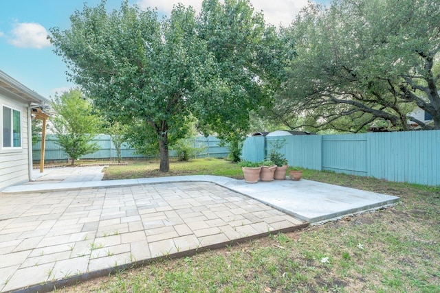 8613 Columbia Falls Dr, Round Rock, TX 78681 - fenced backyard featuring a patio