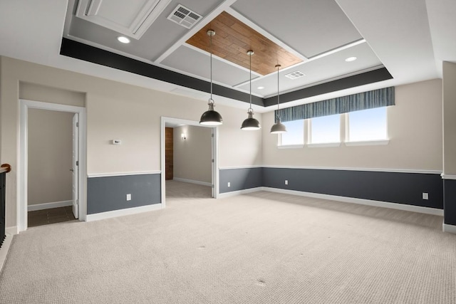 6009 Empresa Dr, Austin, TX 78738 - carpeted empty room with a tray ceiling and baseboards