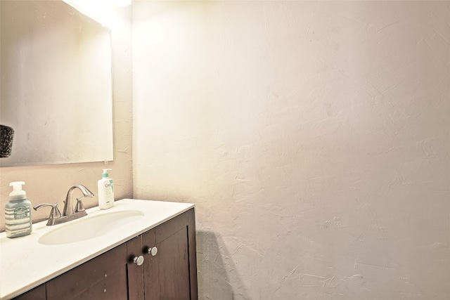11501 Oak Knoll Dr, Austin, TX 78759 - bathroom featuring vanity