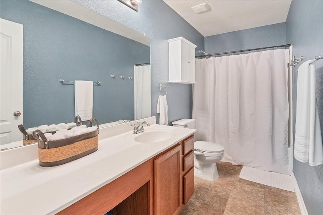 bathroom featuring a shower with curtain, vanity, and toilet