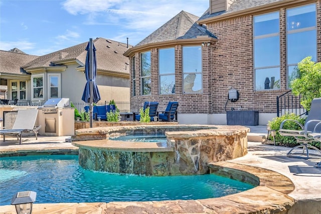 3925 Good Night Trl, Leander, TX 78641 - view of swimming pool featuring a pool with connected hot tub and a patio