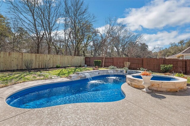 3028 Indigo Trl, Round Rock, TX 78665 - view of swimming pool with a fenced backyard and a pool with connected hot tub