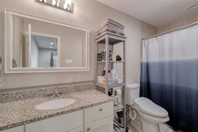 935 La Posada Dr Unit 217, Austin, TX 78752 - full bathroom featuring vanity and curtained shower