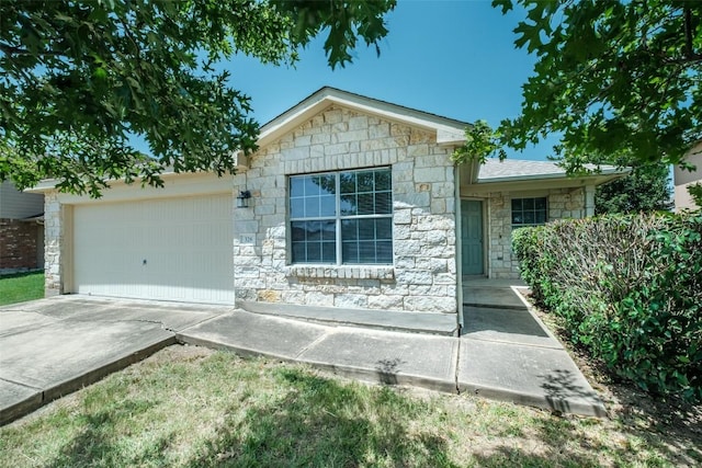 326 Brown St, Hutto, TX 78634 - photo 1