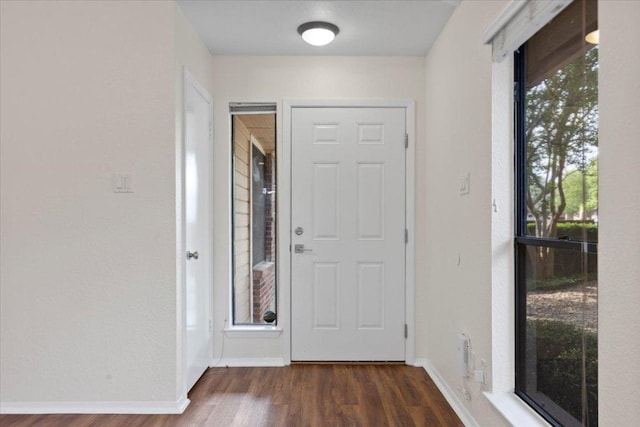 12301 Furrow Cv Unit B, Austin, TX 78753 - foyer featuring wood finished floors and baseboards