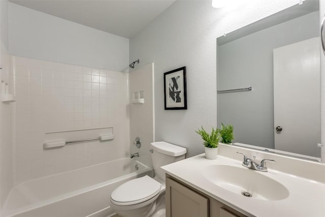 33 Verde Ranch Loop, Leander, TX 78641 - full bath featuring vanity, toilet, and shower / tub combination