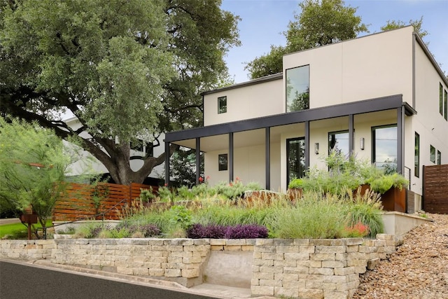 1105 W Monroe St, Austin, TX 78704 - contemporary home featuring stucco siding