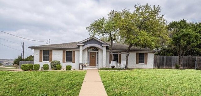 7900 Bar K Ranch Rd, Lago Vista, TX 78645 - ranch-style home featuring stucco siding
