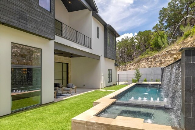 2701 Toro Canyon Rd Unit B, Austin, TX 78746 - view of pool with a fenced backyard, an in-ground hot tub, and a patio