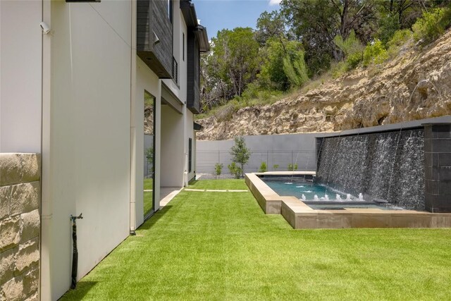 2701 Toro Canyon Rd Unit B, Austin, TX 78746 - view of yard with a hot tub