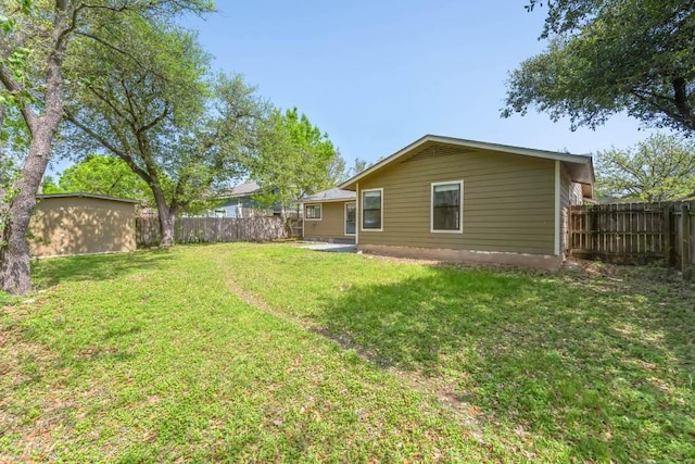 2009 Scofield Ln, Austin, TX 78727 - view of yard