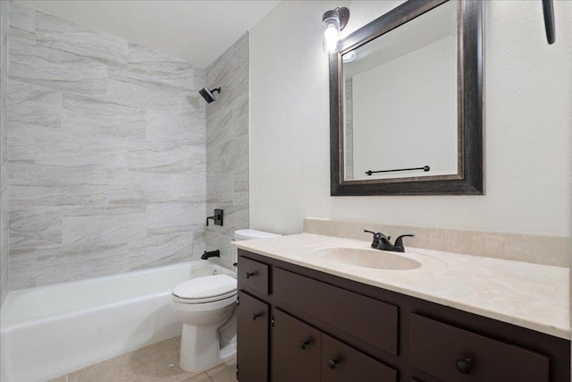 8204 Seminary Ridge Dr, Austin, TX 78745 - full bath featuring vanity, bathing tub / shower combination, and tile patterned floors