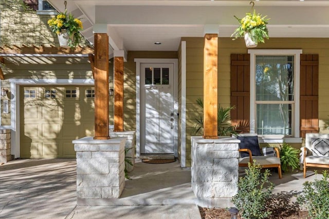 2608 Lightfoot Trl, Austin, TX 78745 - property entrance featuring covered porch and a garage