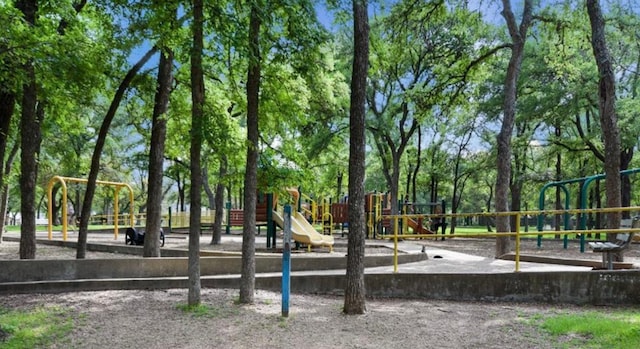 2608 Lightfoot Trl, Austin, TX 78745 - photo 31