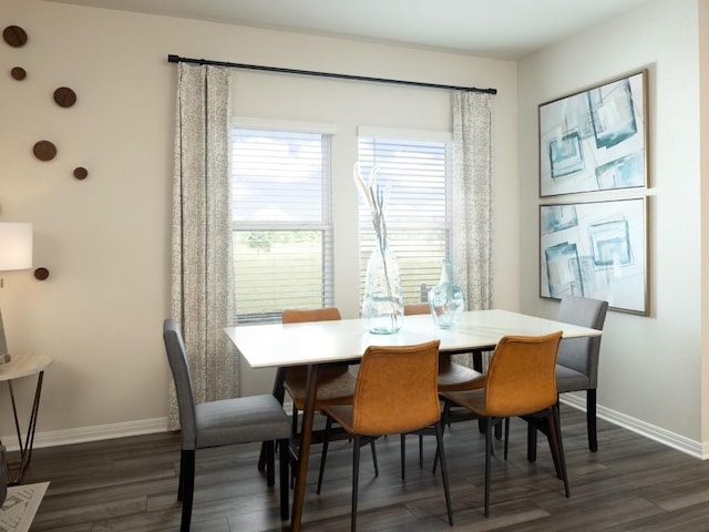 1850 Settlers Glen Dr Unit 601, Round Rock, TX 78665 - dining area with baseboards and dark wood-type flooring