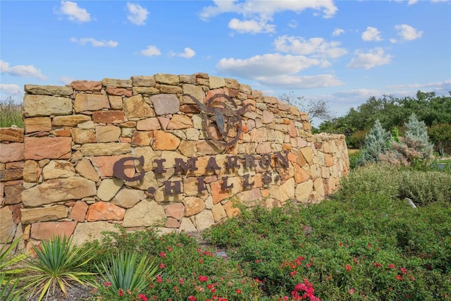 108 Fishspear Ln, Georgetown, TX 78628 - view of community sign